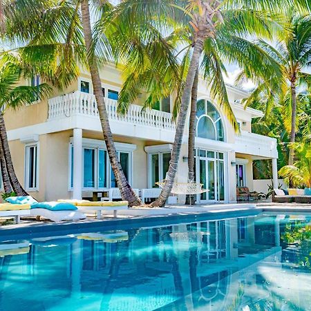 Seaview Oceanfront Villa - With Private Pool Nassau Exterior foto