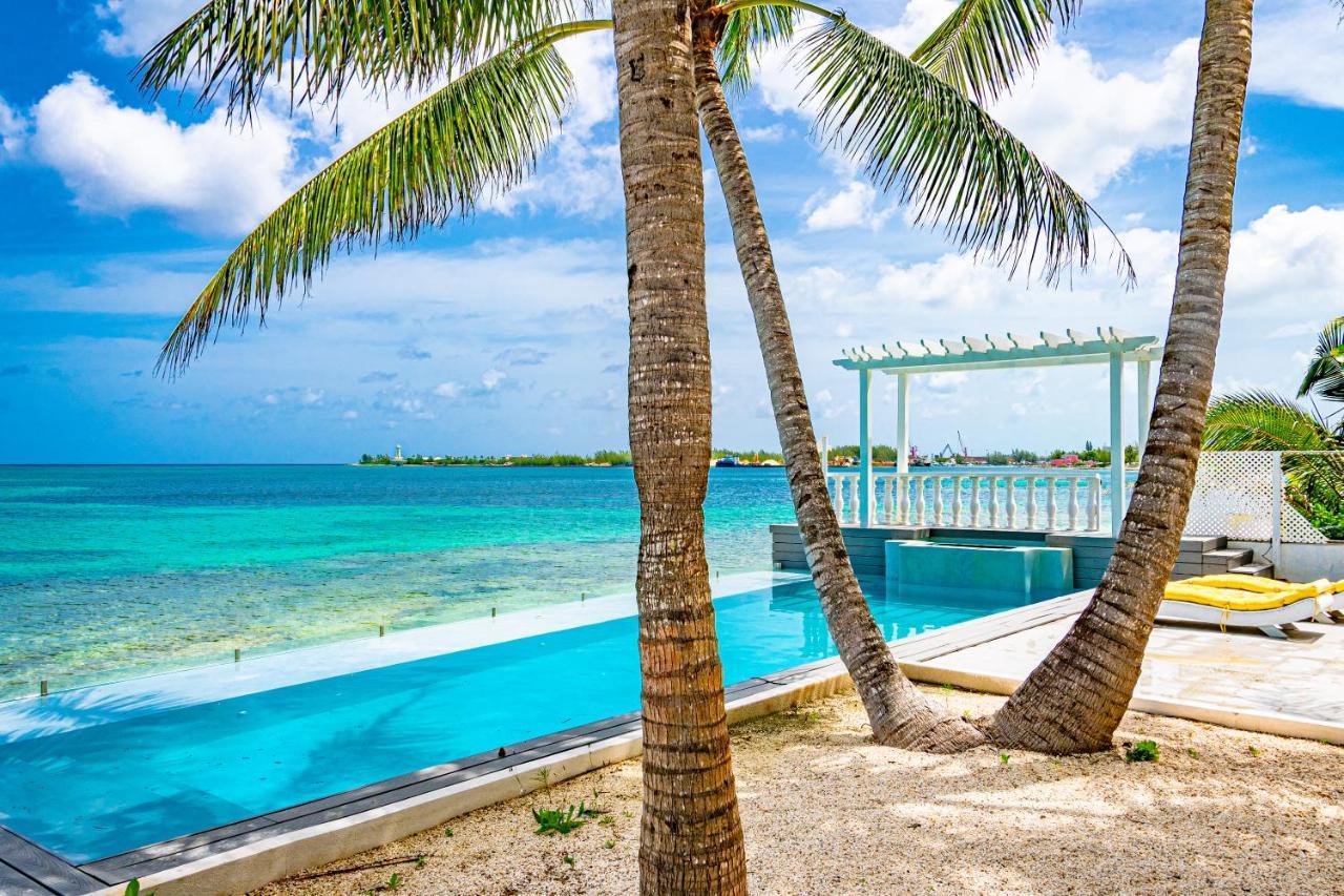 Seaview Oceanfront Villa - With Private Pool Nassau Exterior foto